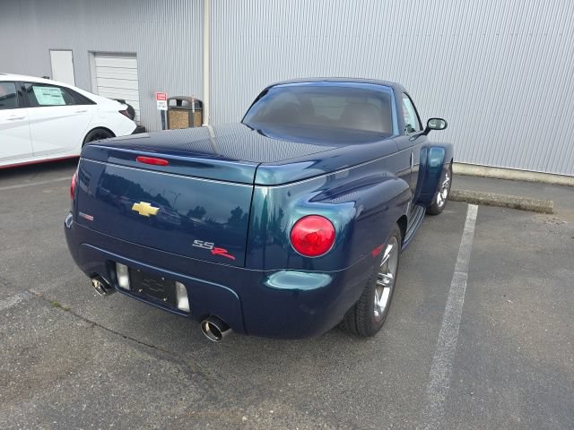 Used 2005 Chevrolet SSR w/ Preferred Equipment Group RWD image 4