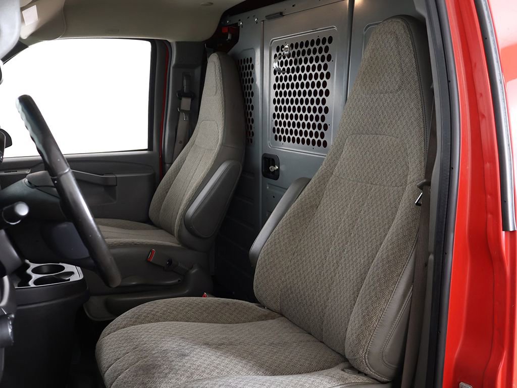 Used 2021 Chevrolet Express 3500 w/ Driver Convenience Package image 23