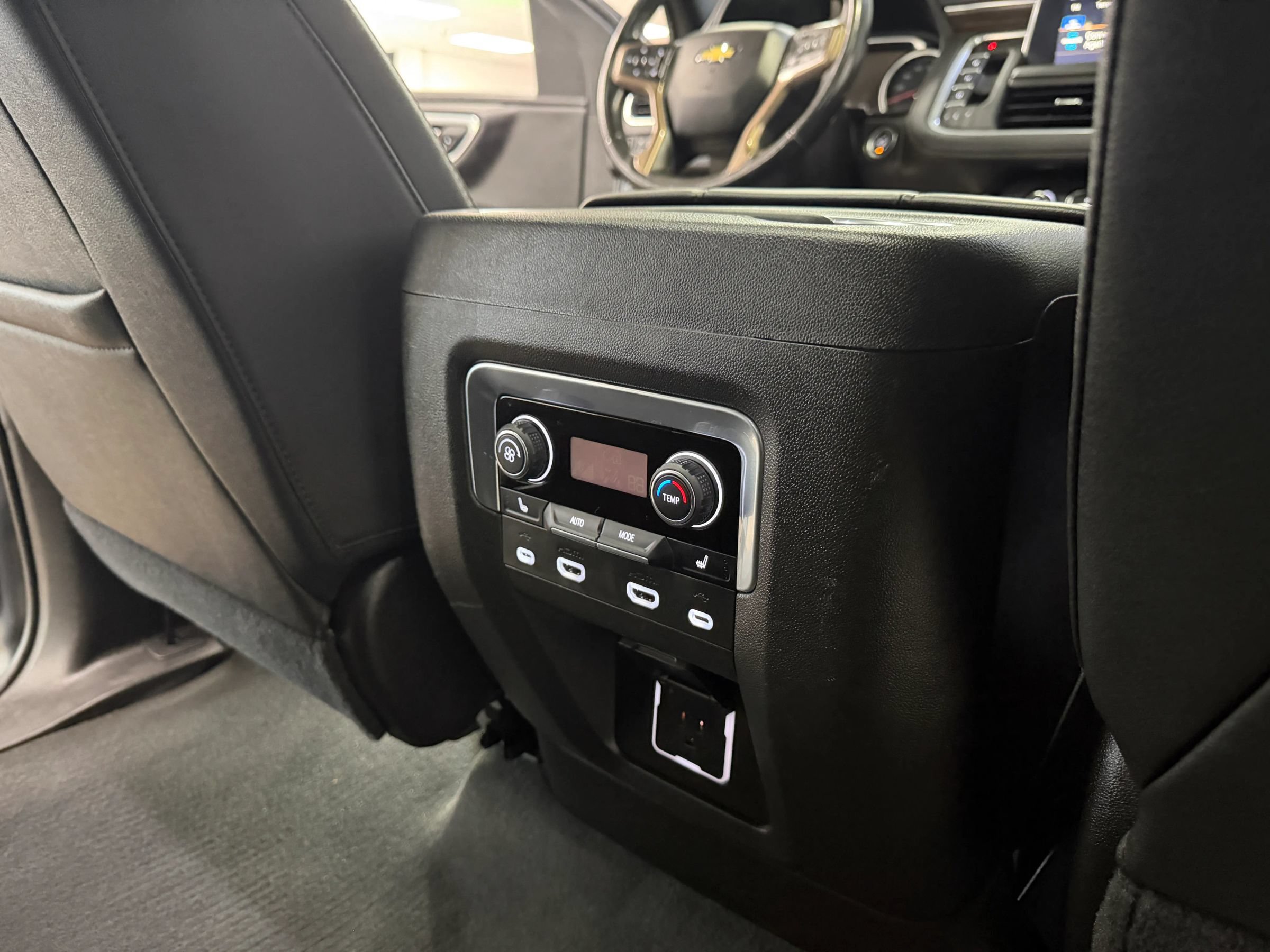 Used 2021 Chevrolet Tahoe High Country AWD/4WD image 30