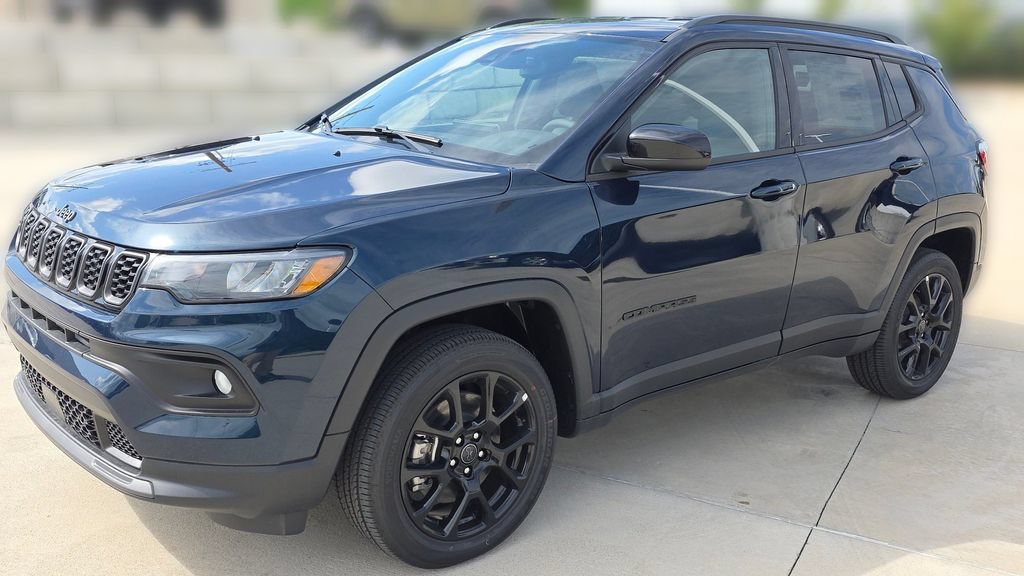 New 2026 Jeep Compass Latitude