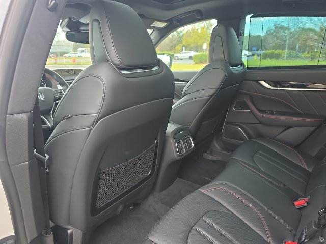 New 2024 Maserati Levante GT Ultima AWD/4WD image 12