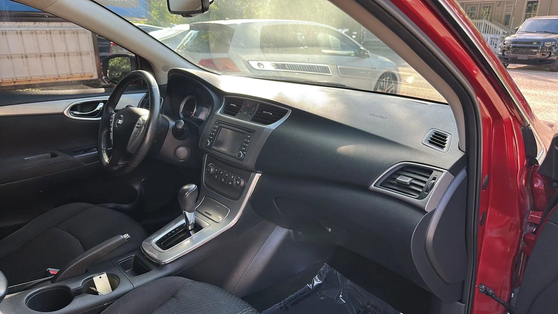 Used 2013 Nissan Sentra SR w/ Premium Pkg FWD image 22