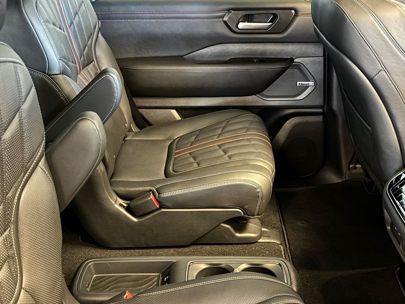 New 2026 Nissan Armada PRO-4X AWD/4WD image 9