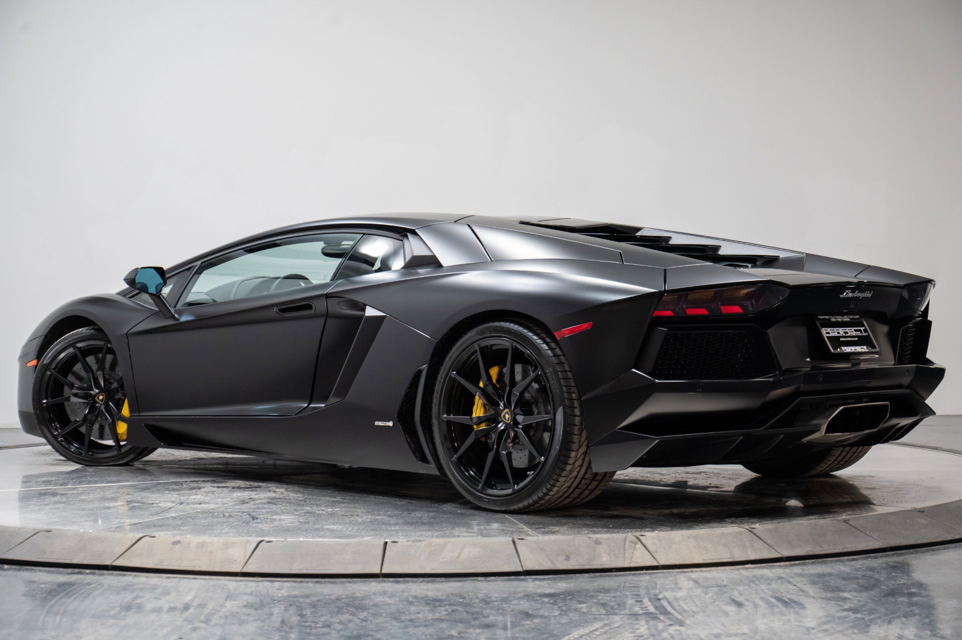 Used 2014 Lamborghini Aventador LP 700-4 image 66