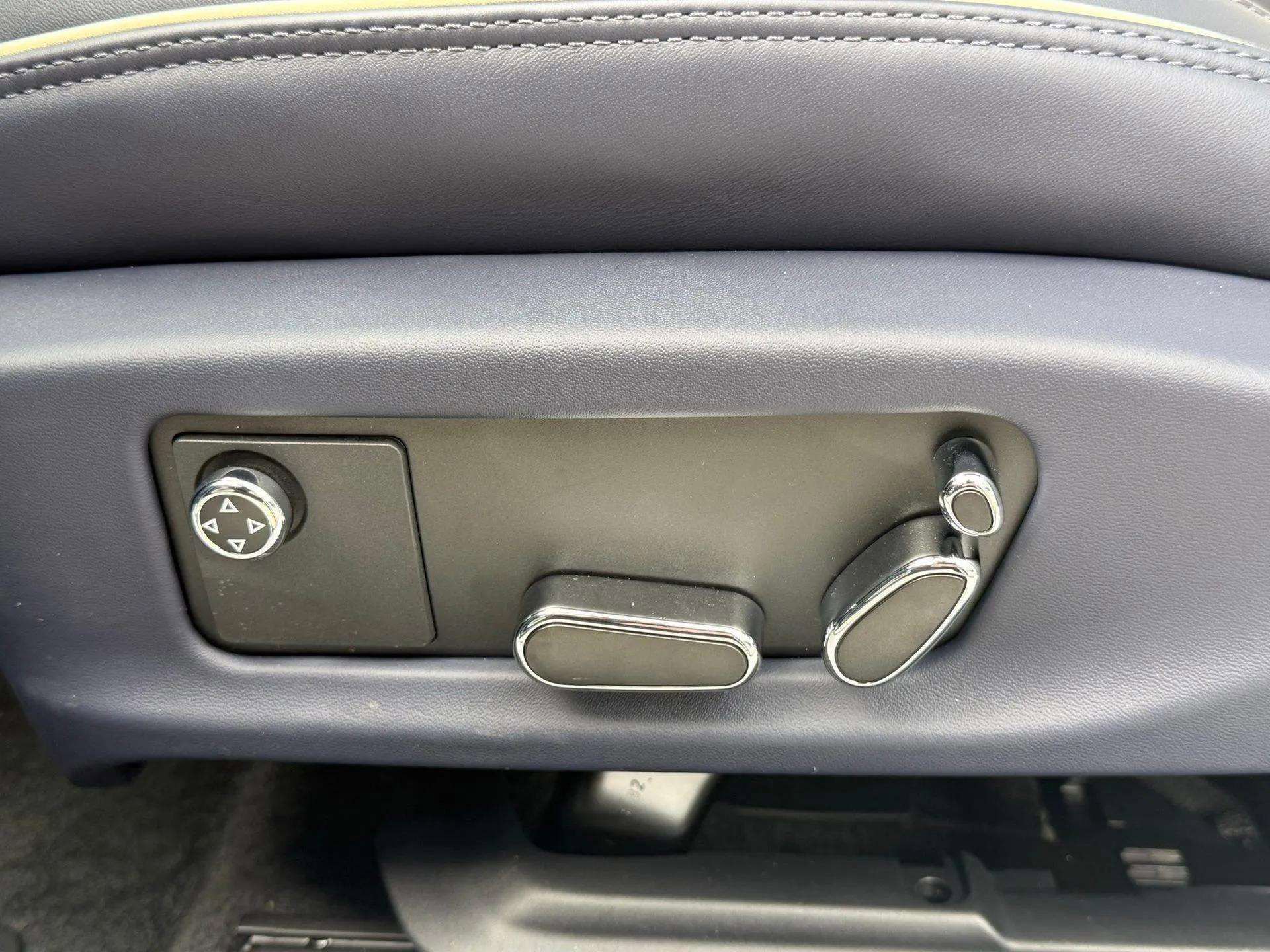 New 2026 Bentley Continental GTC image 30