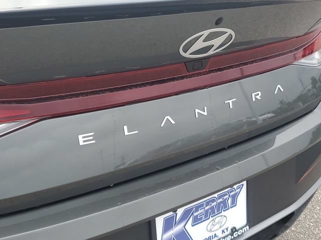 New 2026 Hyundai Elantra SEL Sport FWD image 7