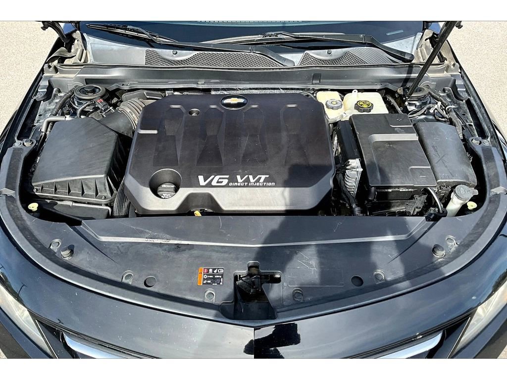 Used 2017 Chevrolet Impala LT image 28
