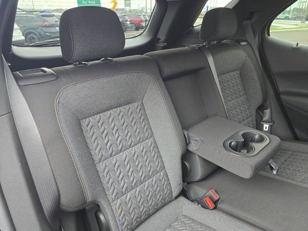 Used 2024 Chevrolet Equinox LT image 16