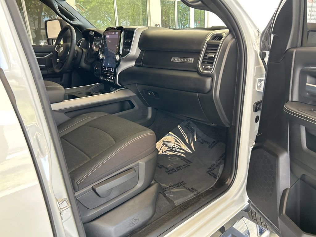 Used 2025 RAM 3500 Big Horn AWD/4WD image 30