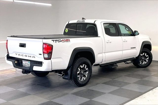 Used 2019 Toyota Tacoma TRD Off-Road w/ TRD Premium Off Road Package AWD/4WD image 13