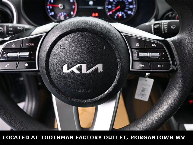 Used 2024 Kia Forte LXS image 8