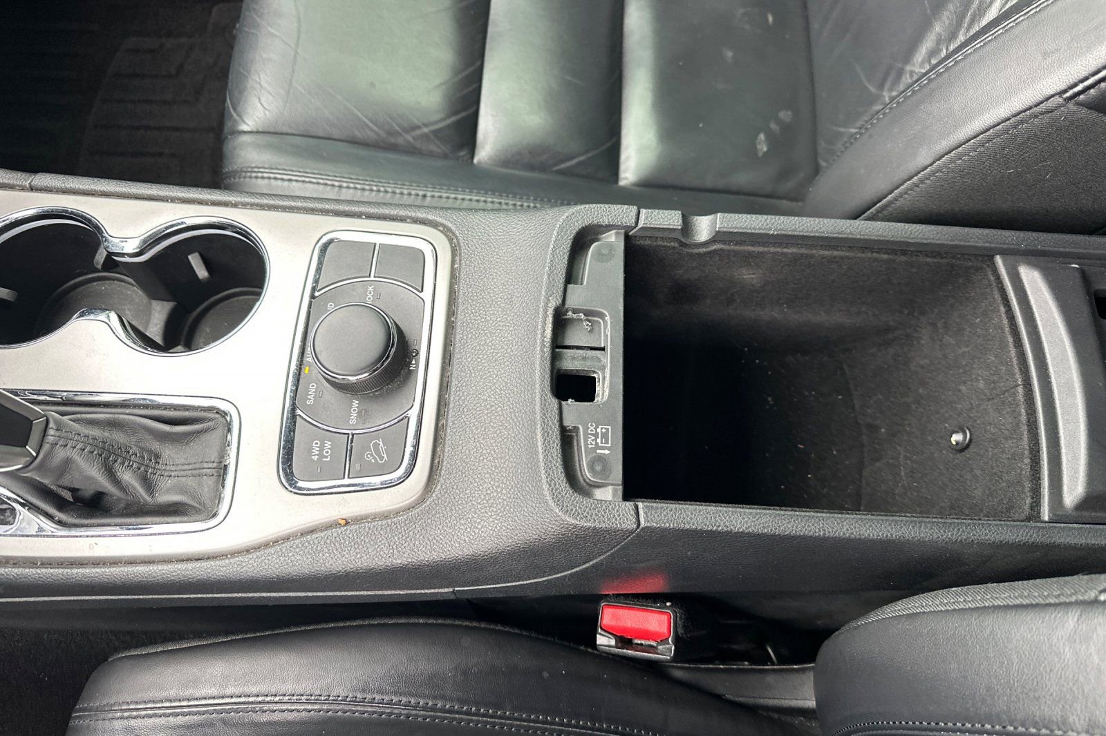 Used 2018 Jeep Grand Cherokee Limited image 33