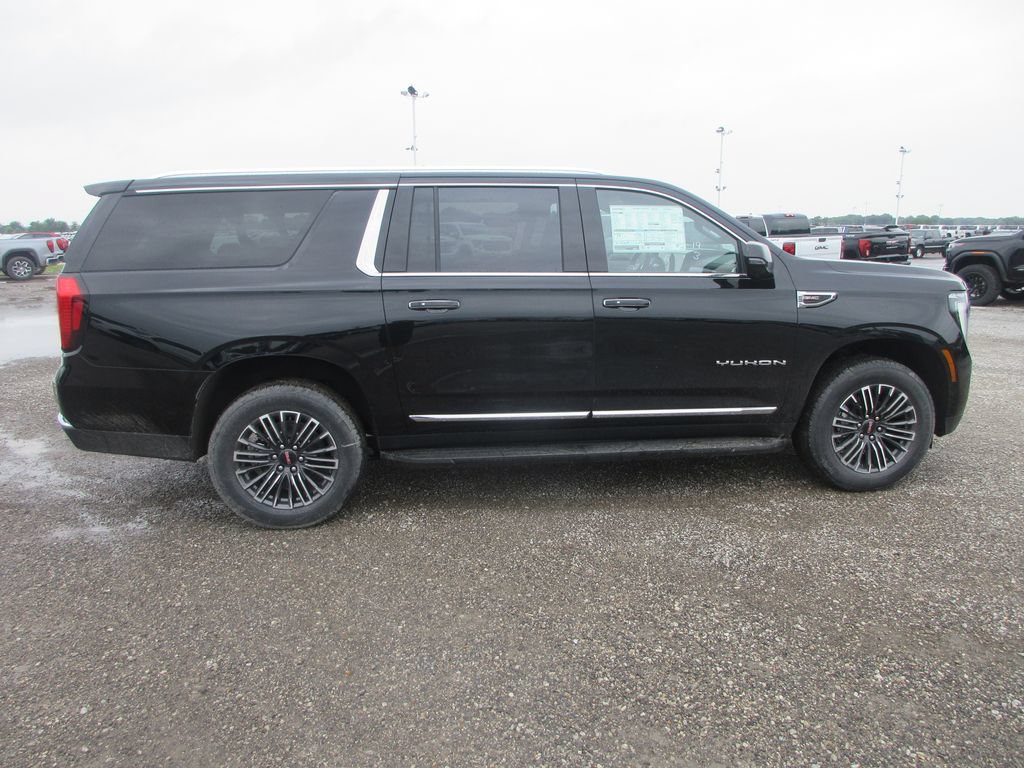 New 2026 GMC Yukon XL Elevation w/ Elevation Premium Package AWD/4WD image 3