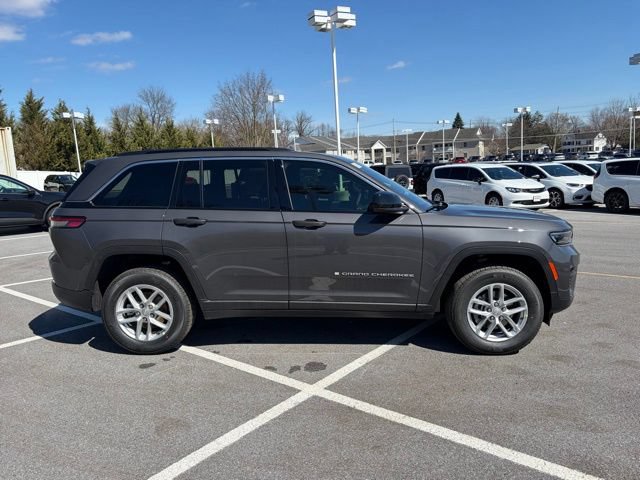 New 2026 Jeep Grand Cherokee Laredo X AWD/4WD image 9