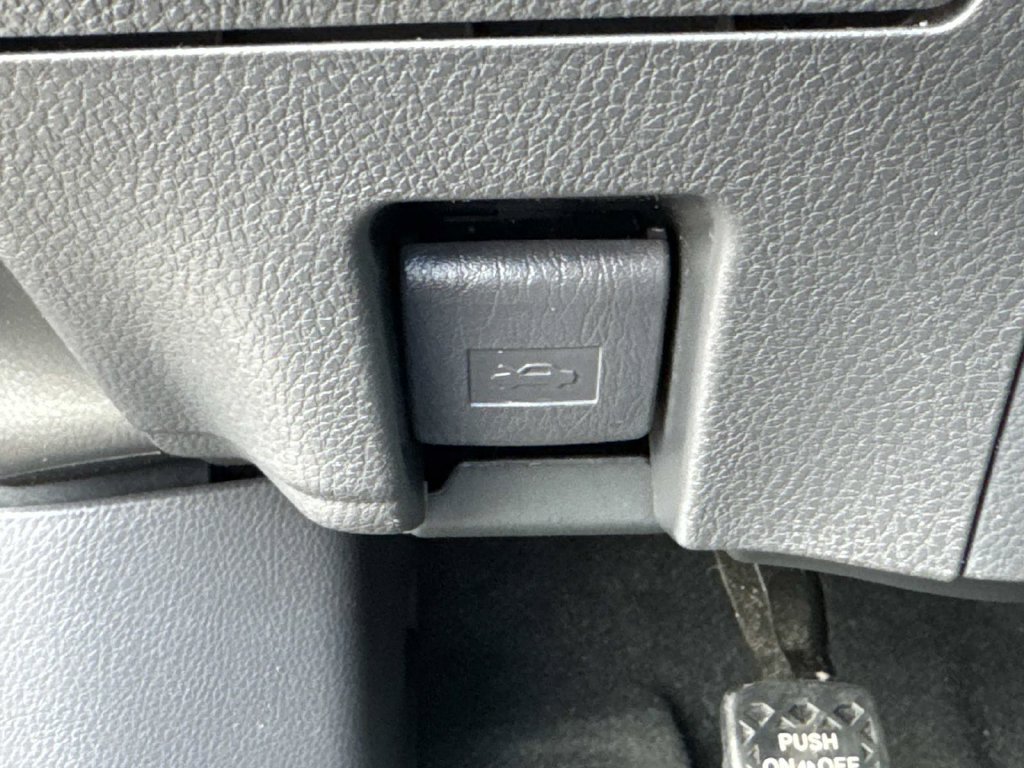 Used 2022 Toyota Camry LE w/ Convenience Package FWD image 29