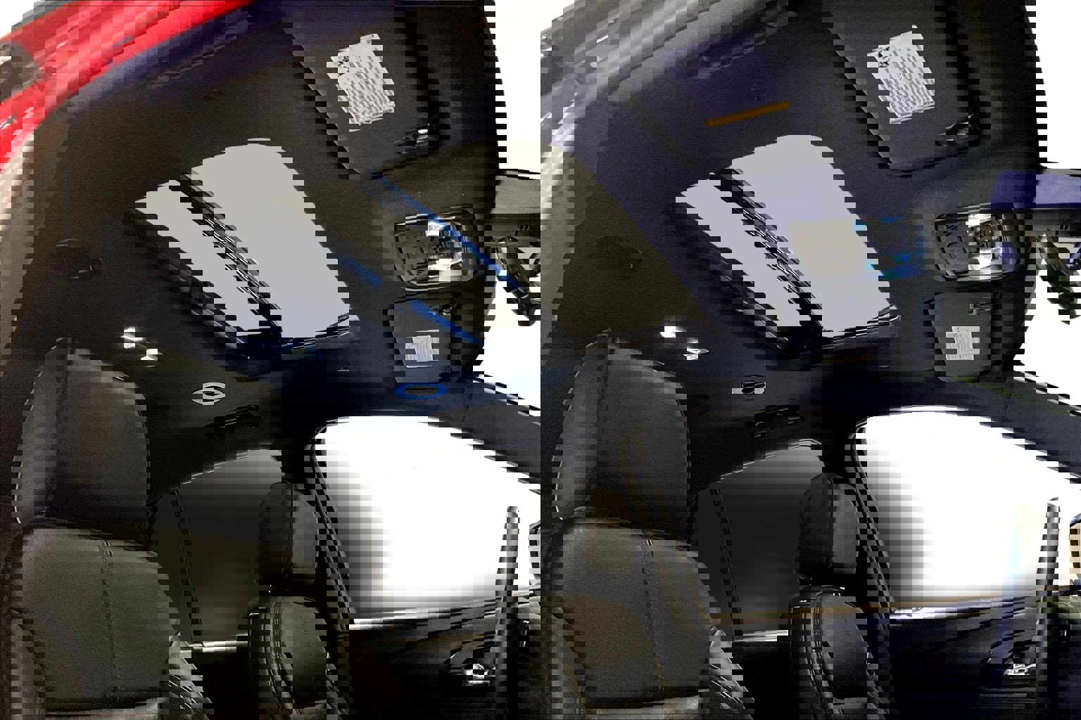 Used 2023 Chevrolet Traverse RS image 27