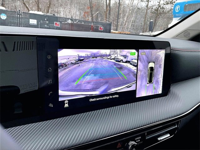 Used 2025 Nissan Kicks SR image 27