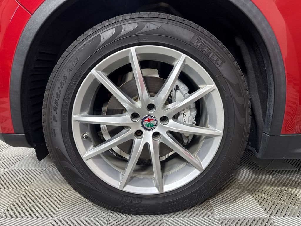 Used 2019 Alfa Romeo Stelvio Ti Lusso w/ Quick Order Package 22X Lusso AWD/4WD image 20