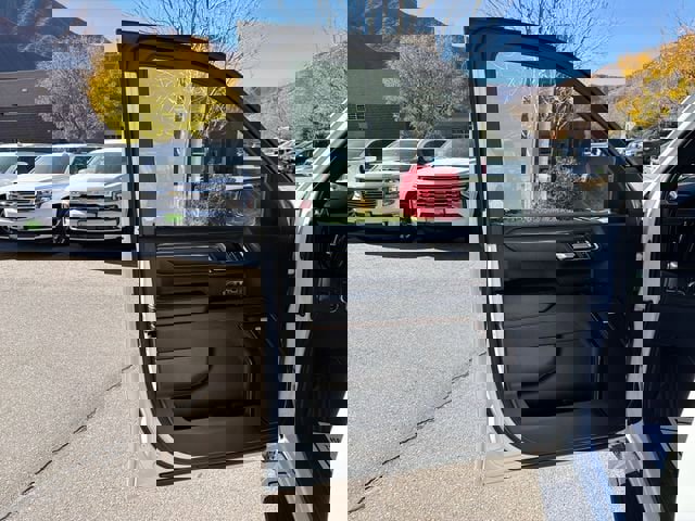 Certified 2024 GMC Sierra 1500 AT4 w/ Technology Package image 23