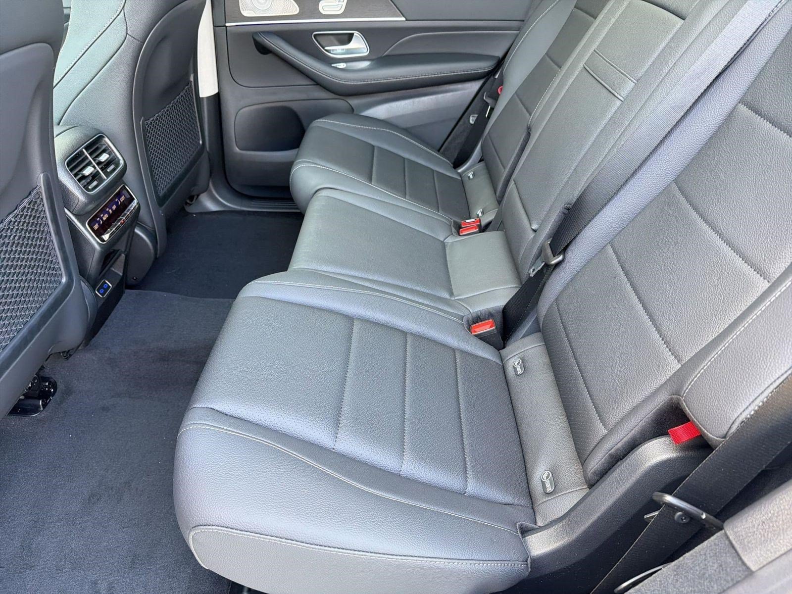 Used 2026 Mercedes-Benz GLS 450 4MATIC image 26