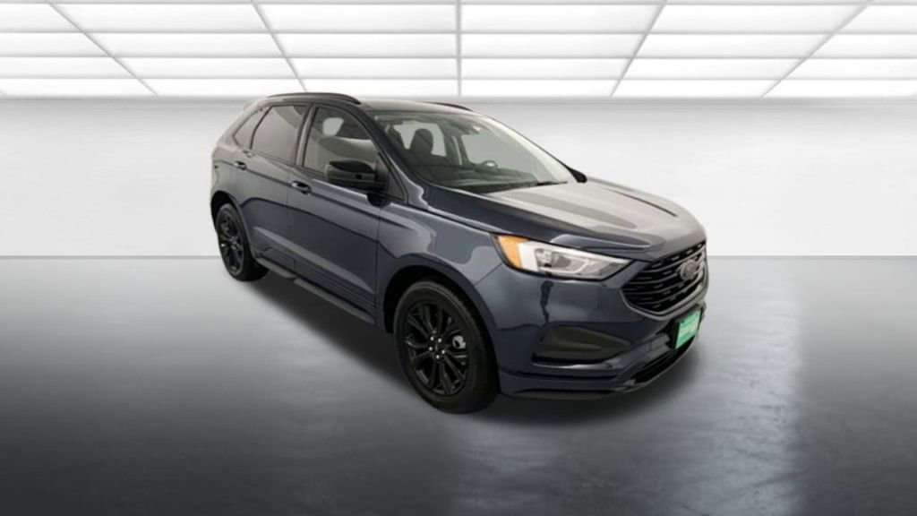 New 2024 Ford Edge SE w/ Black Appearance Package AWD/4WD image 2