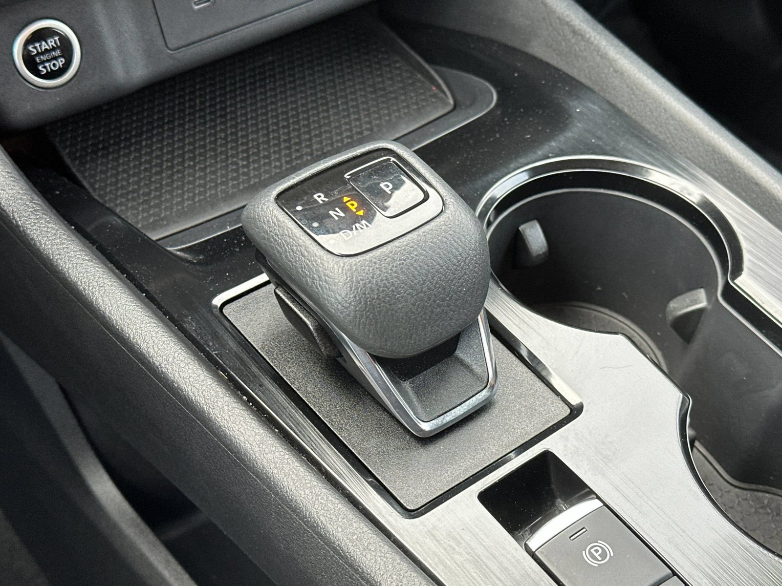 Used 2022 Nissan Rogue SV FWD image 21