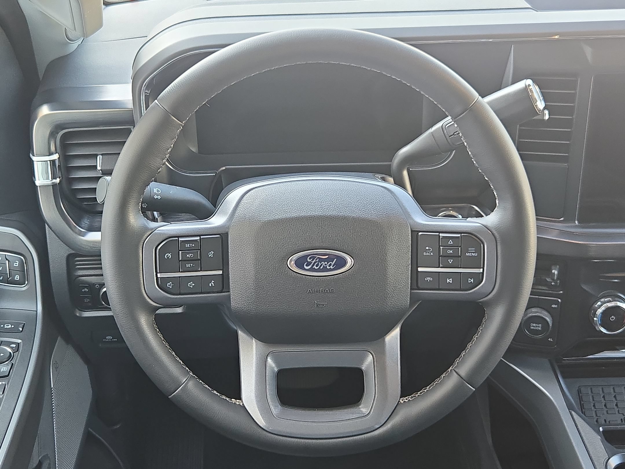 Used 2026 Ford F250 Lariat AWD/4WD image 26