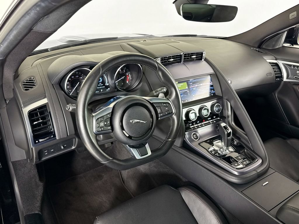 Used 2020 Jaguar F-TYPE Coupe RWD image 9