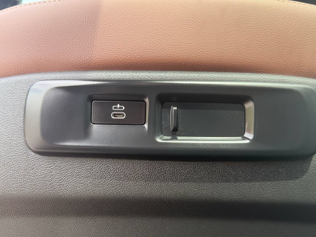 Used 2022 BMW X5 M50i w/ Premium Package AWD/4WD image 40