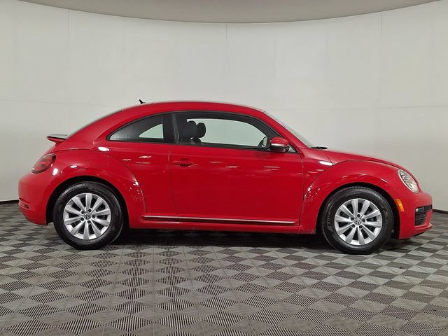 Used 2019 Volkswagen Beetle 2.0T S FWD image 10