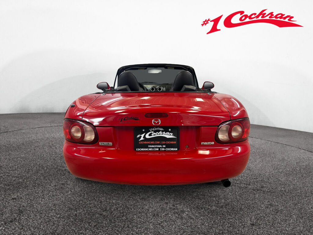 Used 2004 MAZDA MX-5 Miata LS RWD image 12