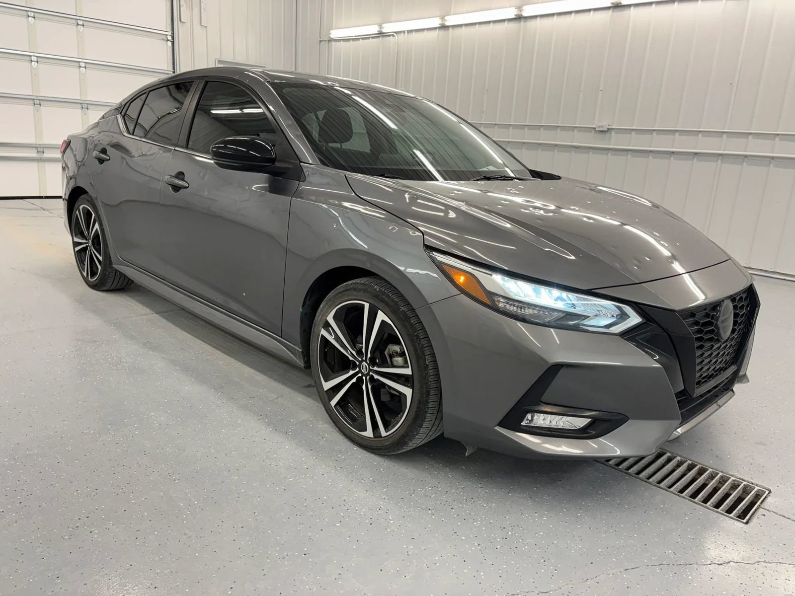 Used 2022 Nissan Sentra SR FWD image 14