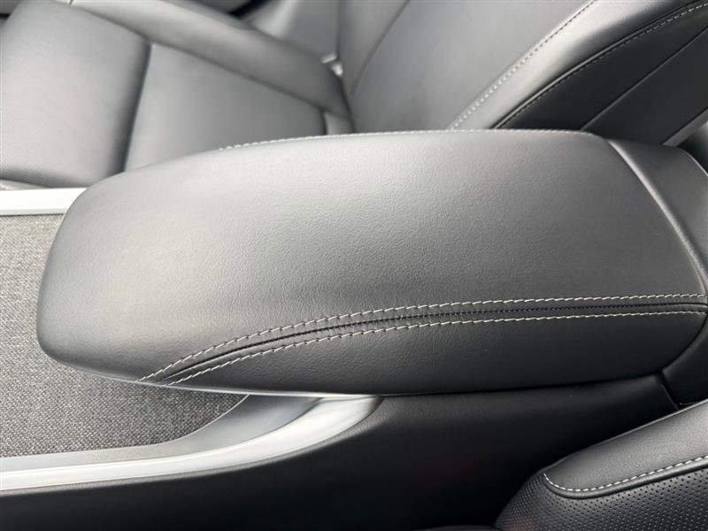 Used 2023 Lucid Air Pure image 33