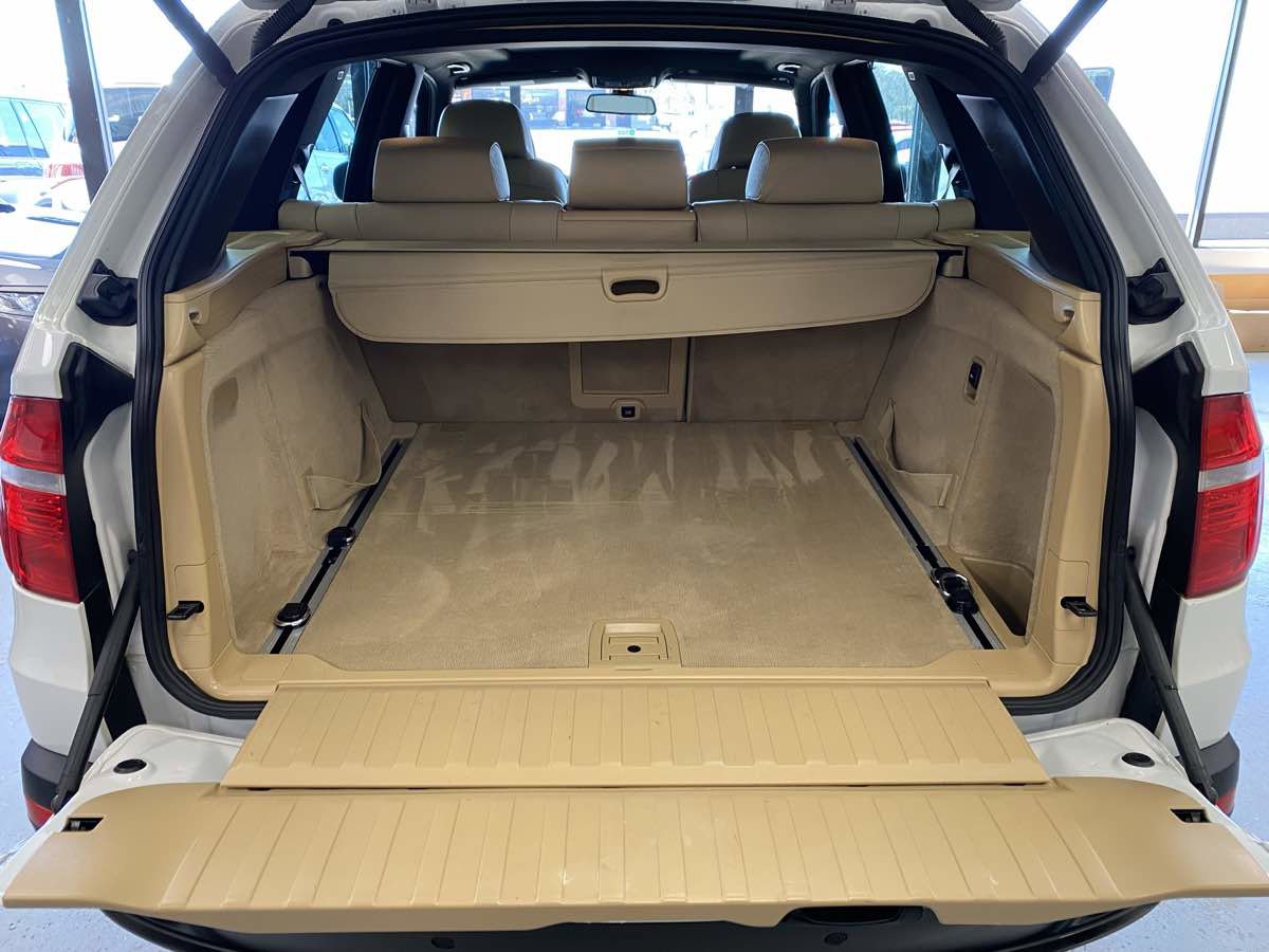 Used 2010 BMW X5 xDrive30i image 13