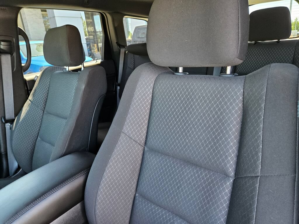 Used 2021 Jeep Grand Cherokee Laredo w/ Protech Group AWD/4WD image 19