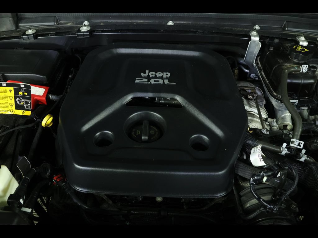 Used 2022 Jeep Wrangler Unlimited Sport w/ Sun And Sound Package AWD/4WD image 18