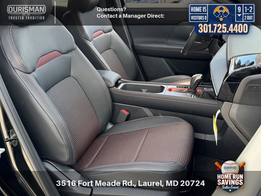 New 2025 Nissan Kicks SR image 9