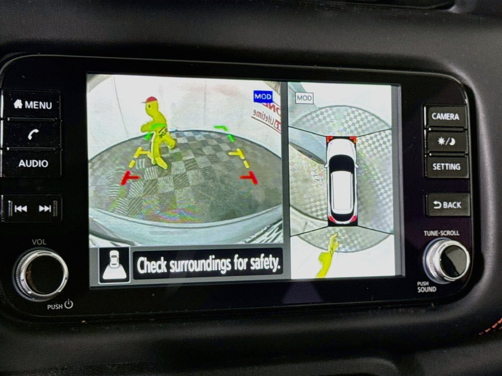 Certified 2023 Nissan Kicks SR w/ SR Premium Package FWD image 6