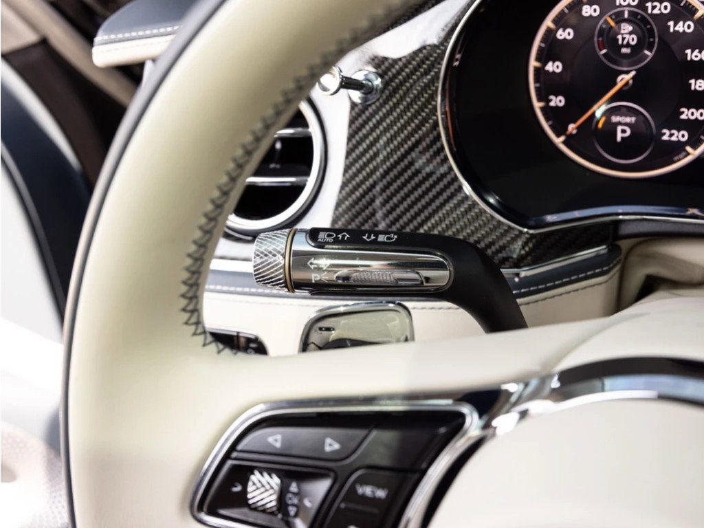 Certified 2022 Bentley Flying Spur W12 image 42