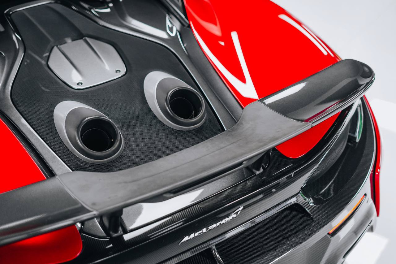 Used 2019 McLaren 600LT RWD image 13