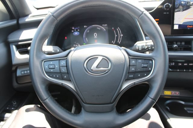 Certified 2025 Lexus UX 300h FWD image 16