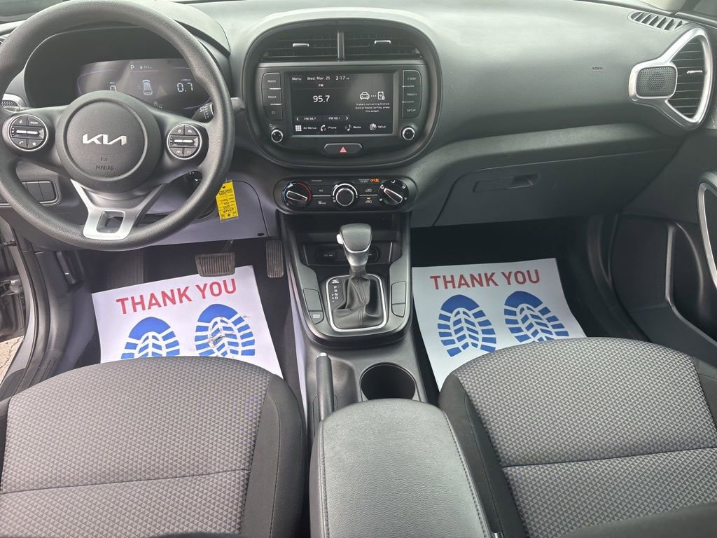 Used 2025 Kia Soul LX w/ LX Technology Package image 28