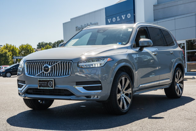 Certified 2025 Volvo XC90 B6 Plus w/ Protection Package Premier AWD/4WD image 3