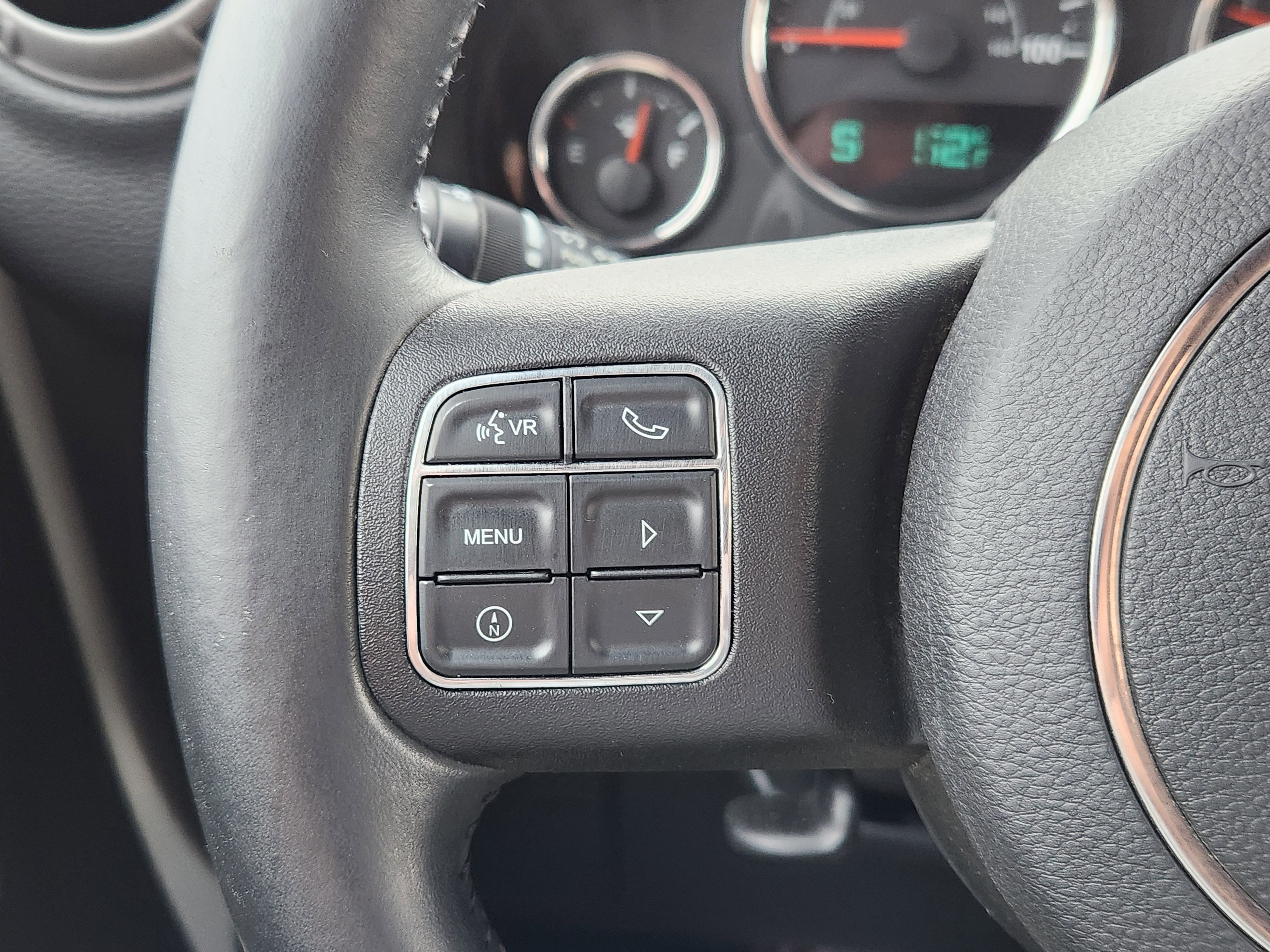 Used 2015 Jeep Wrangler Sport image 29