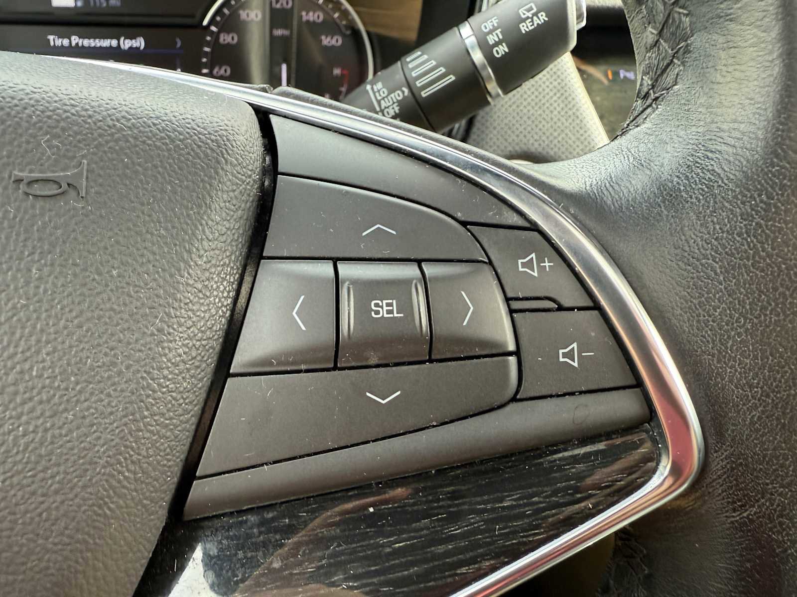 Used 2021 Cadillac XT5 Premium Luxury image 46