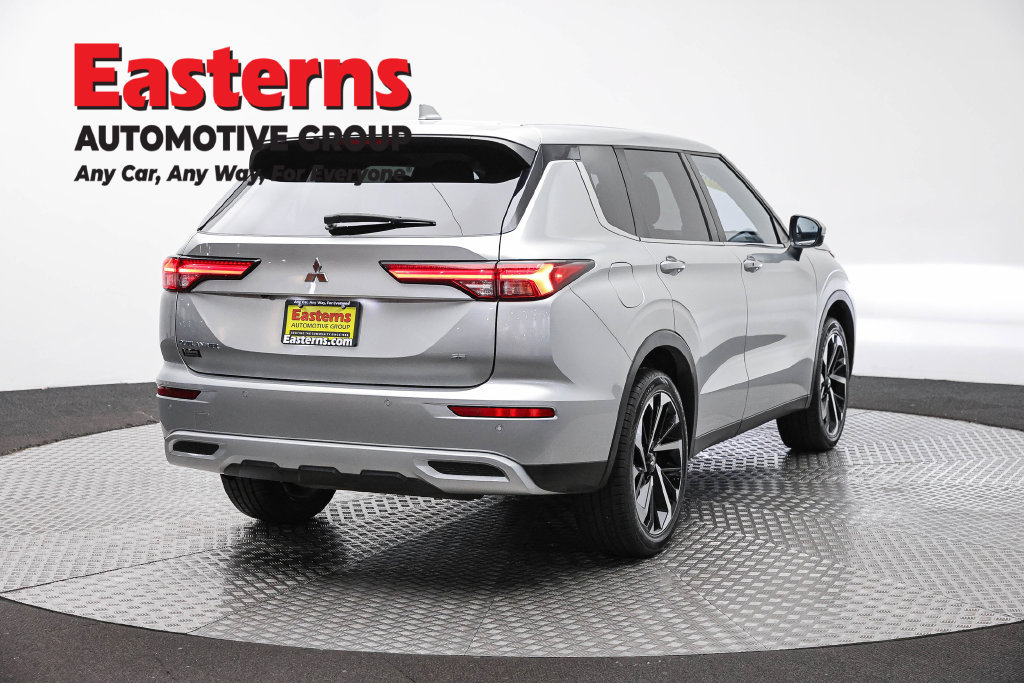 Used 2024 Mitsubishi Outlander SE AWD/4WD image 6