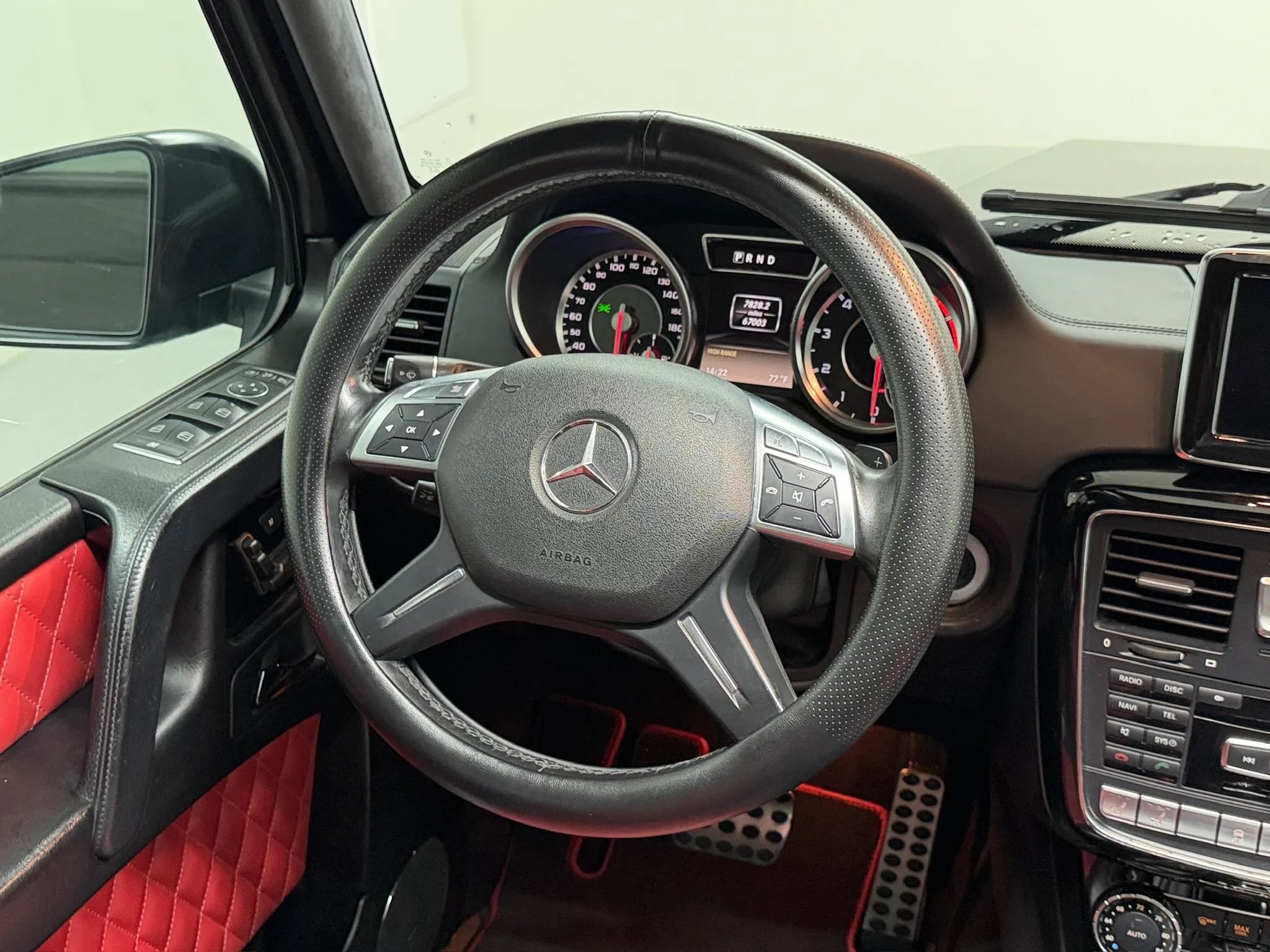 Used 2014 Mercedes-Benz G 63 AMG 4MATIC image 17