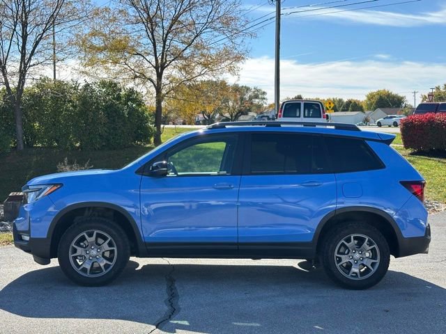 Used 2024 Honda Passport TrailSport image 4