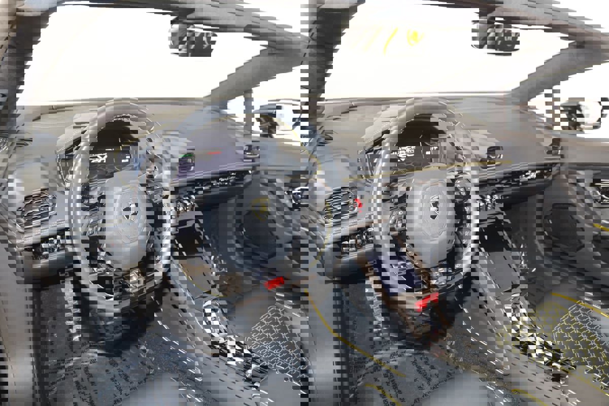 Used 2023 Lamborghini Huracan EVO image 44