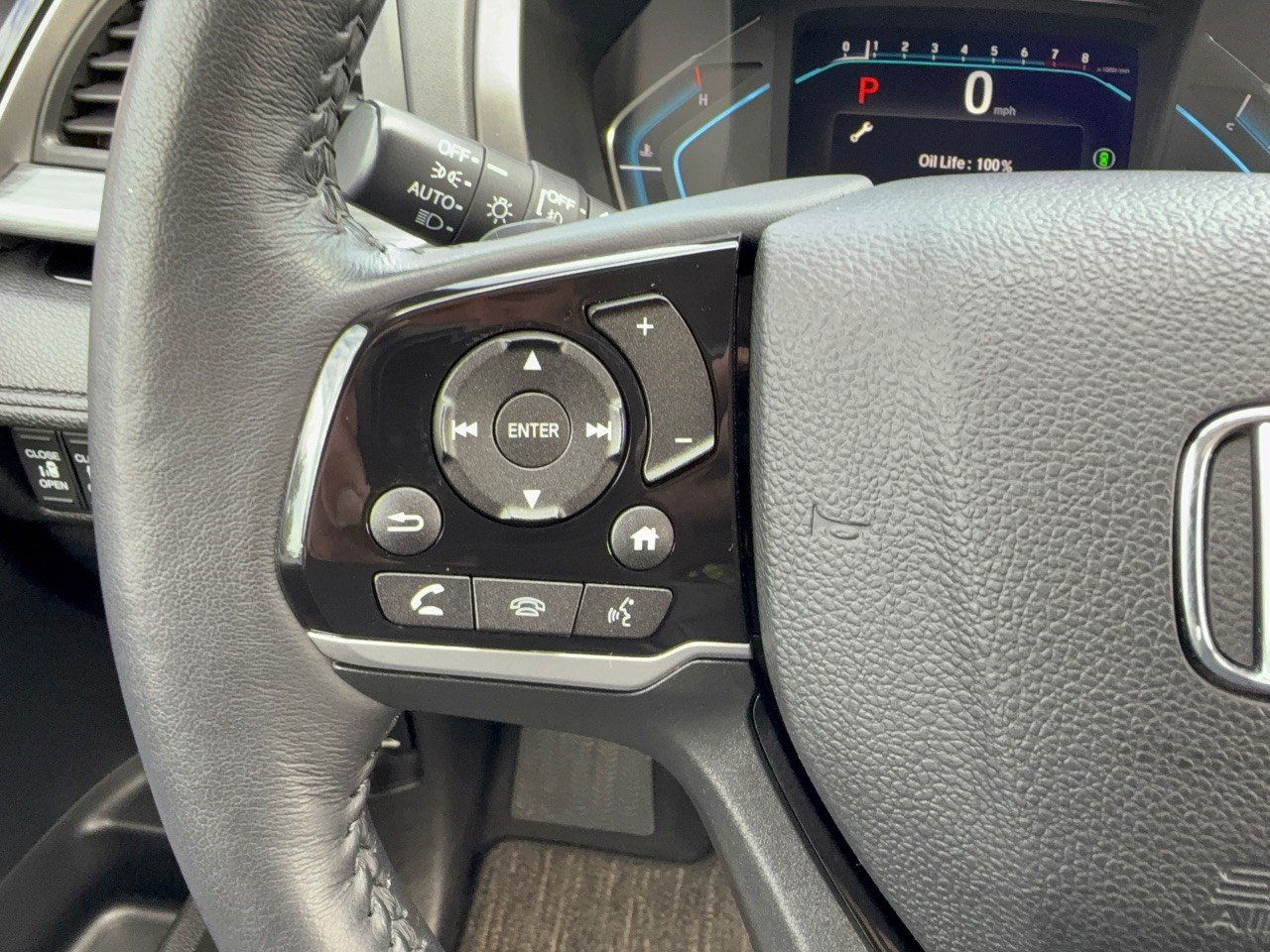 Used 2023 Honda Odyssey Elite image 18